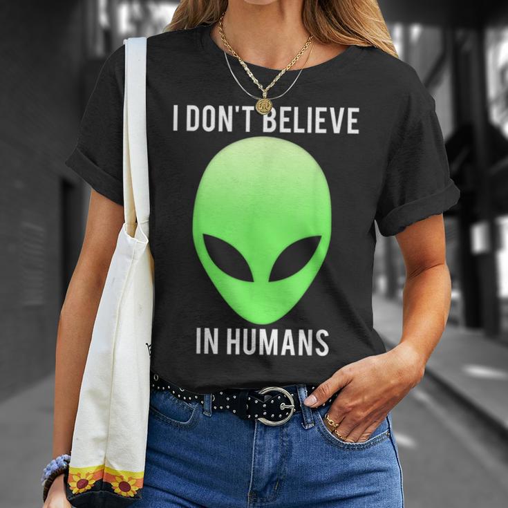 I Don't Believe In HumansT-Shirt Geschenke für Sie