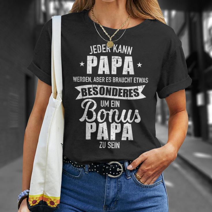 Es Braucht Etwas Special Um Bonus Papa Zu Sein T-Shirt Geschenke für Sie