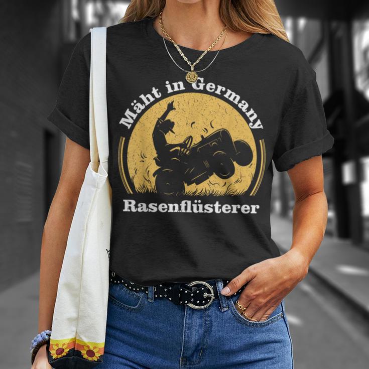 With German Lawnmower Lawn Mowing T-Shirt Geschenke für Sie