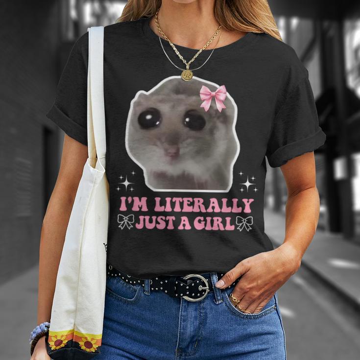 I'm Literally Just A Girl Sad Hamster Sad Hamster Meme T-Shirt Geschenke für Sie