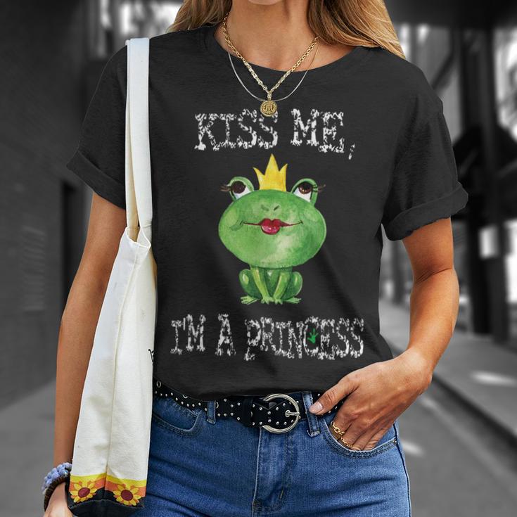 Kiss Me I'm A Princess Frog T-Shirt Geschenke für Sie