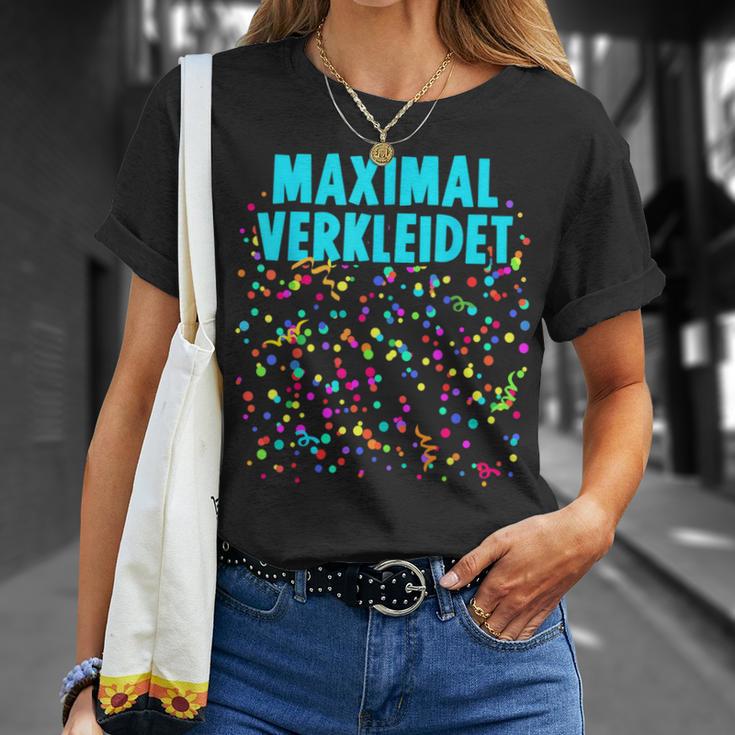 Maximally Dressed With Confetti Costume For Carnival Fancy Dress T-Shirt Geschenke für Sie