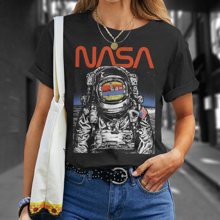 Nasaintage Astronaut Moon Walk Reflection Graphic T-Shirt Geschenke für Sie