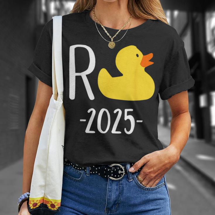 Pension 2025 With Duck For Pensioners And Retirees T-Shirt Geschenke für Sie