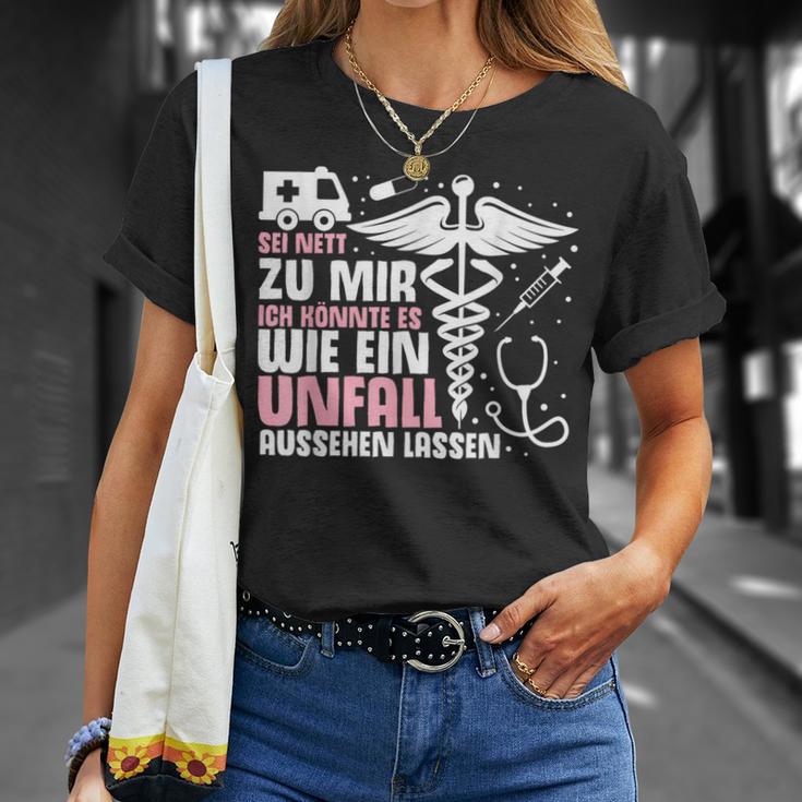 Sei Nett Zu Mir Ich Könnte Es Wie Ein Unfall Aussehen Sei Nett Zu T-Shirt Geschenke für Sie