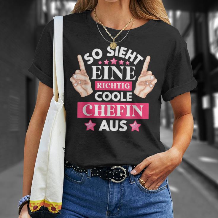 So Ssieht Eine Coole Chefin Aus S T-Shirt Geschenke für Sie