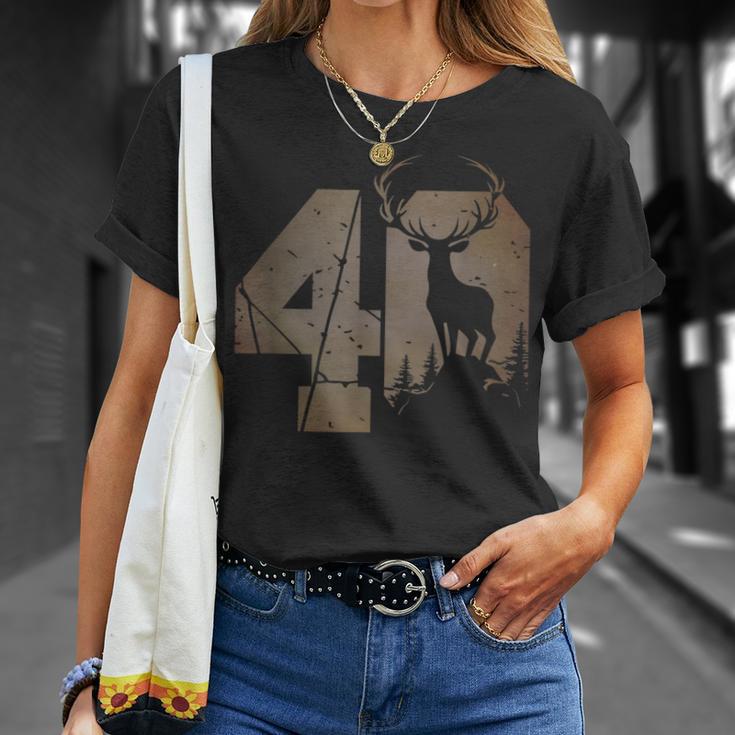 Stag Motif For Hunters 40S Birthday Or Anniversary T-Shirt Geschenke für Sie