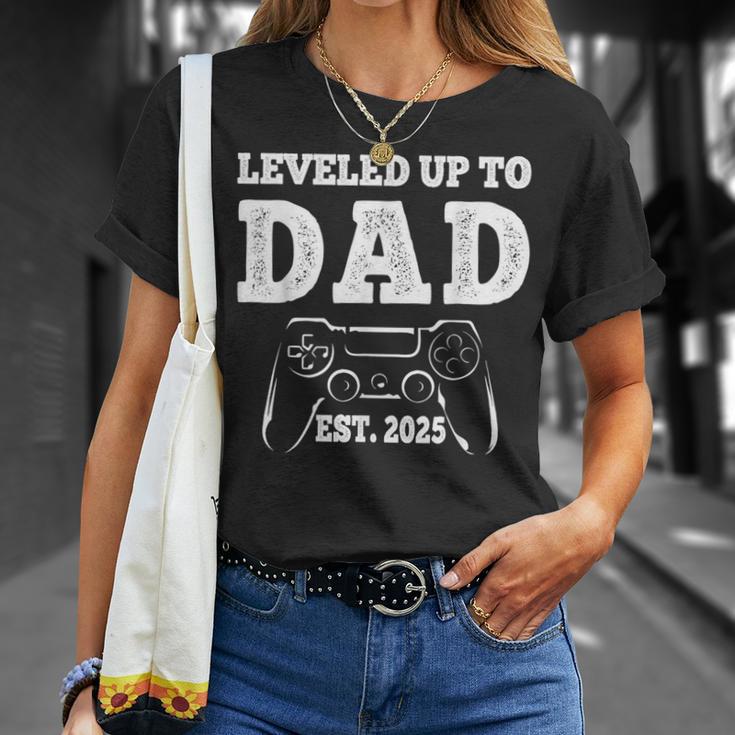 Updated To Papa-Level Unlocked Approx 2025 New Daddy Gamer T-Shirt Geschenke für Sie