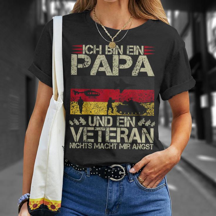 Veteran Father's Day Oak Leaves Soldier And Dad T-Shirt Geschenke für Sie