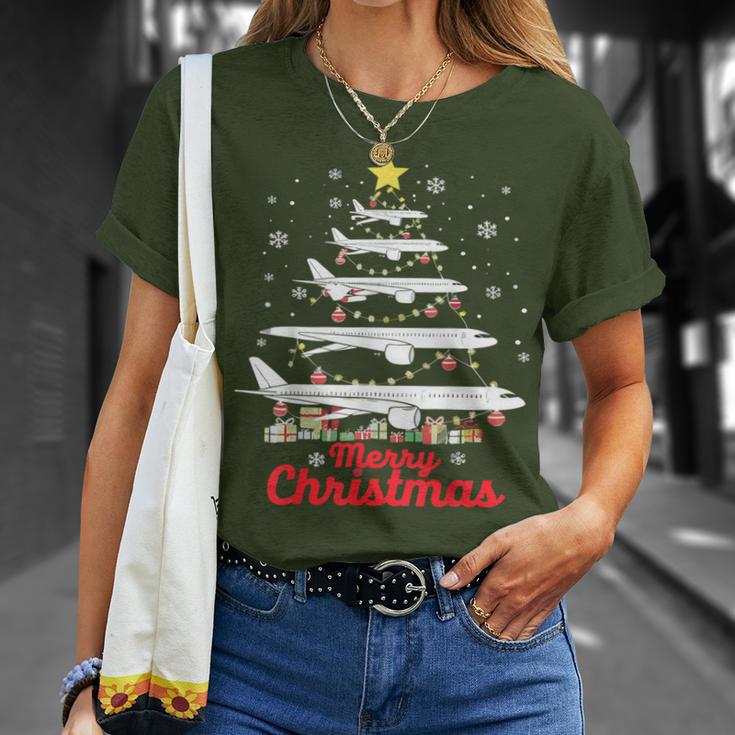 Aeroplane Christmas Tree Merry Christmas Most Likely Pilot T-Shirt Geschenke für Sie