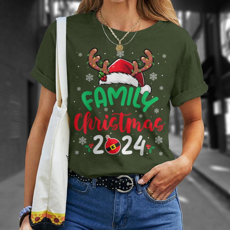 Family Christmas 2024 Santa Reindeer Matching Family Group T-Shirt Geschenke für Sie