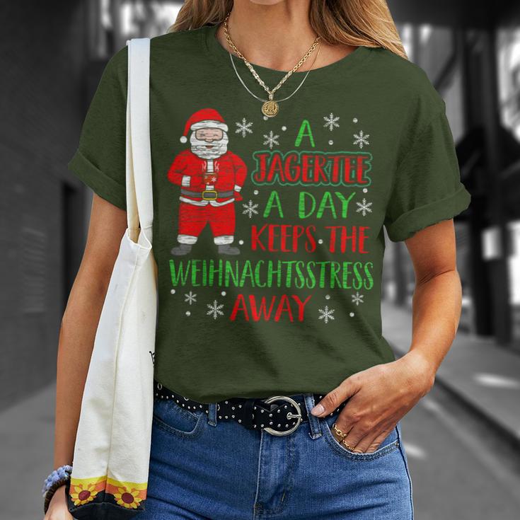 A Jager A Day Keeps Christmas Stress Away Austria T-Shirt Geschenke für Sie