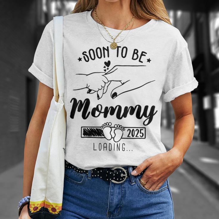 Bald Werde Ich Mama 2025 Mama Est 2025 Loading Wurde Zu Mama Befördert T-Shirt Geschenke für Sie