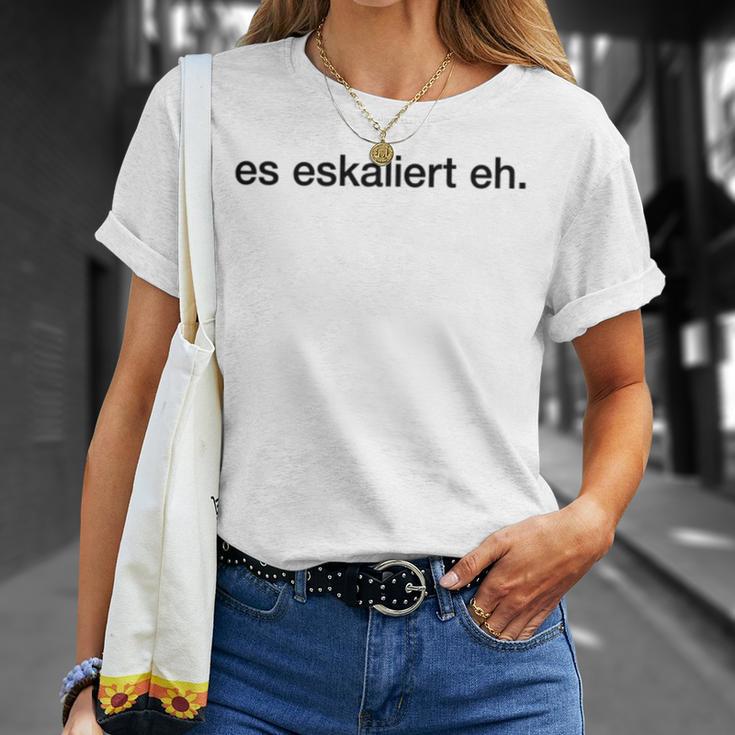 Es Eskaliert Eh Wine Beer Escalation Party Alcohol Fun T-Shirt Geschenke für Sie