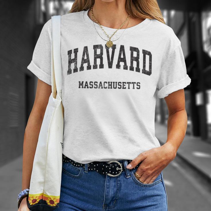 Harvard Massachusetts Maintage Athletic Sports Gray T-Shirt Geschenke für Sie