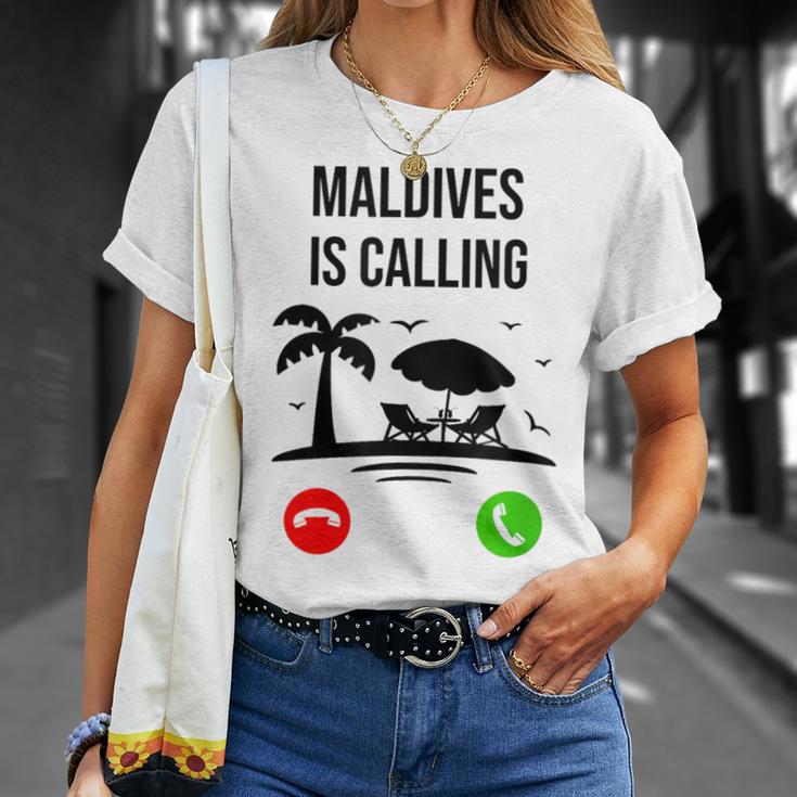 Maldives Calls Souvenir Holiday Travel Summer T-Shirt Geschenke für Sie