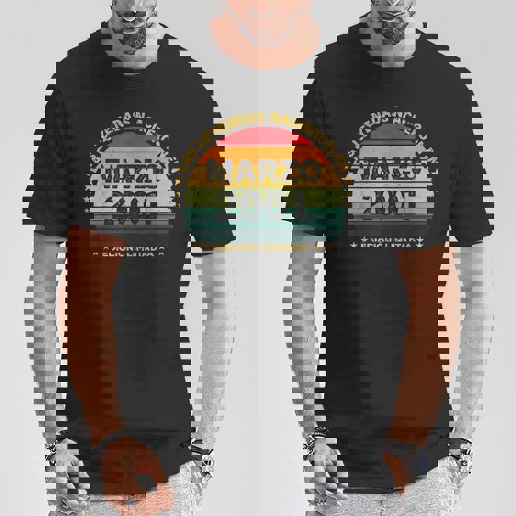 24 Años Cumpleañosintage Nacido En Marzo 2001 Camiseta unisex Regalos divertidos