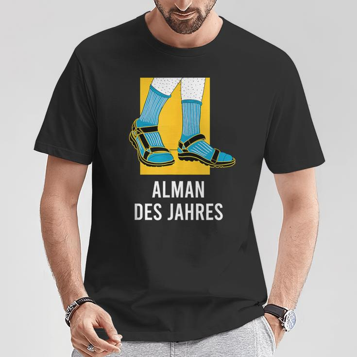 Alman With Sandals For Friends & Colleagues T-Shirt Lustige Geschenke