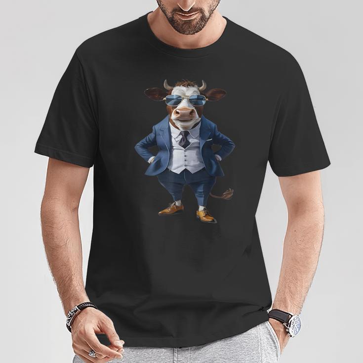 Cow Women's Cow In Suit Cow T-Shirt Lustige Geschenke