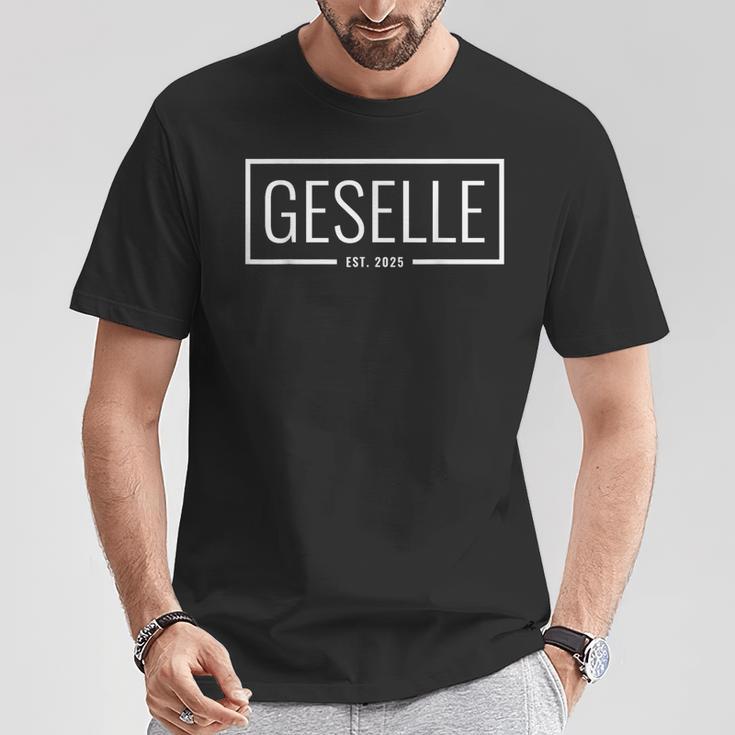 Gesellenprüfung Bestanden Gesellenbrief Geselle Est 2025 T-Shirt Lustige Geschenke