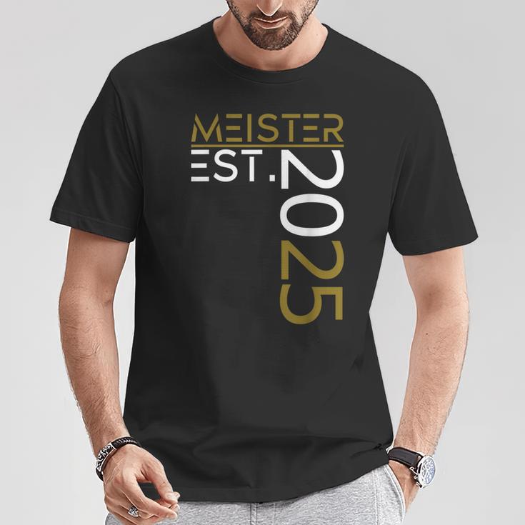 Graduation Master Est 2025 Golden Outfit Master Exam T-Shirt Lustige Geschenke