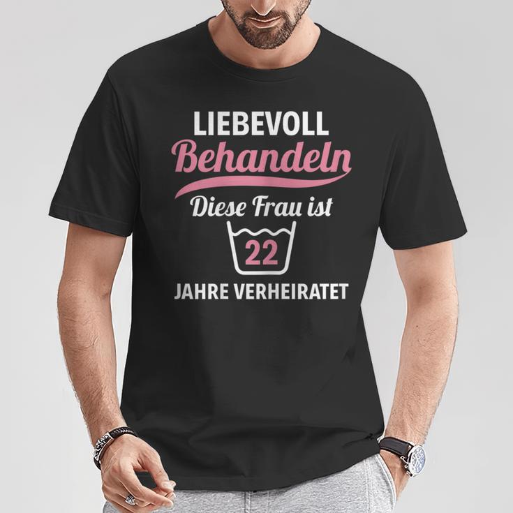 Ladies 22 Years Married Woman Bronze Wedding Anniversary 22Nd Wedding Anniversary T-Shirt Lustige Geschenke