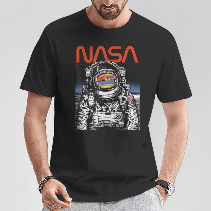 Nasaintage Astronaut Moon Walk Reflection Graphic T-Shirt Lustige Geschenke