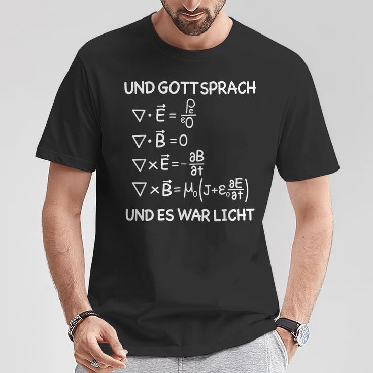 Und Gott Sprach Und Es War Licht Maxwell Equations Physics T-Shirt Lustige Geschenke