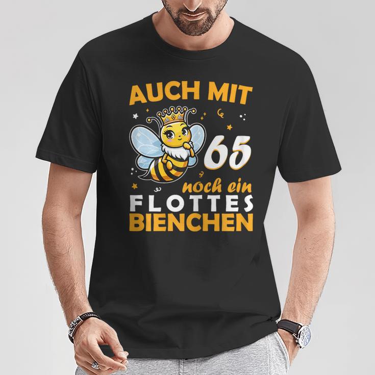 Women's 65Th Birthday With 65 Years Still A Bee Motif T-Shirt Lustige Geschenke