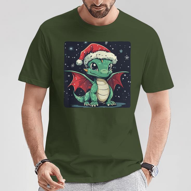 Christmas Mood With A Cosy Dragon For Festive Days T-Shirt Lustige Geschenke