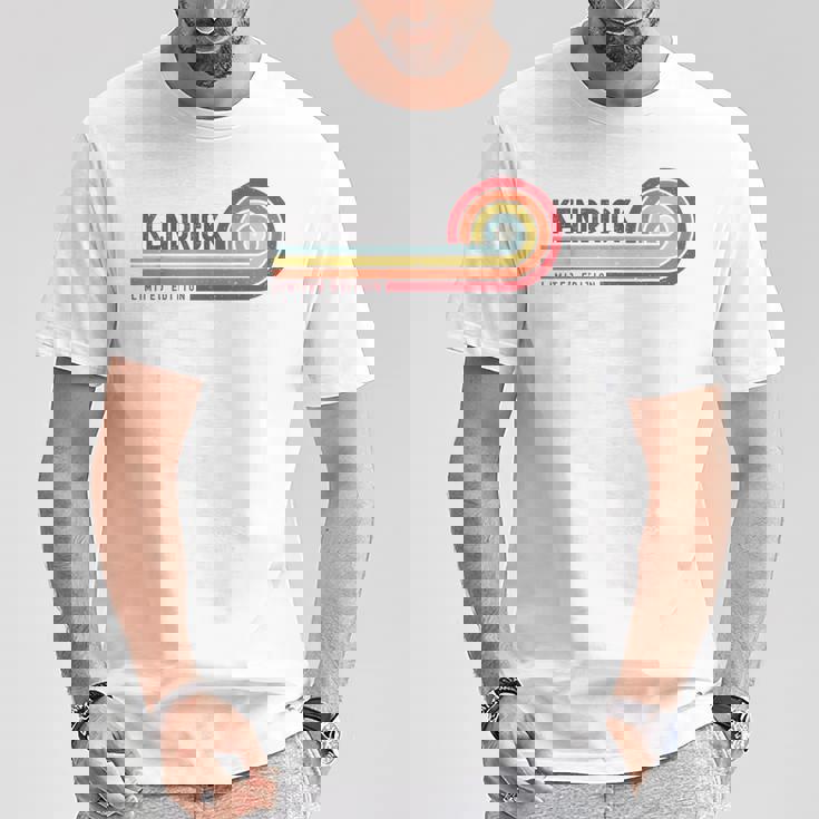 I Love Kendrick Personalizado Retro Sunset Primer Nombre Camiseta unisex Regalos divertidos