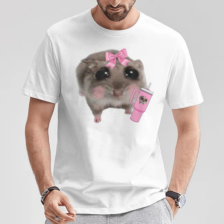 Sad Hamster Meme Drink Bottle Gray T-Shirt Lustige Geschenke