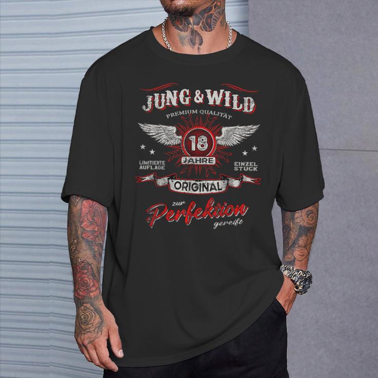 18 Jahre Jung & Wild Zum Perfektion Matured 18Th Birthday T-Shirt Geschenke für Ihn