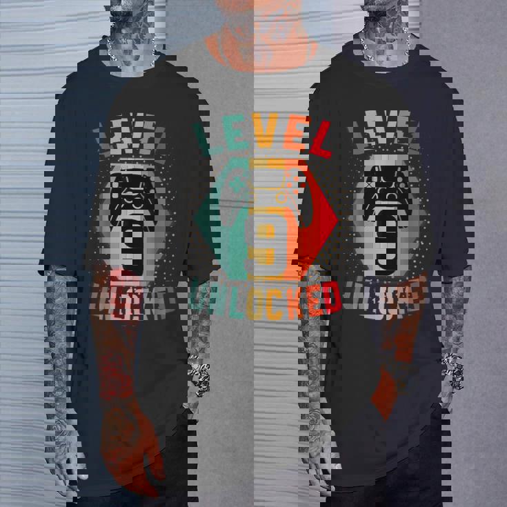 9 Años Cumpleaños Regalo GamerLevel 9 Unlocked Camiseta unisex Regalos para él