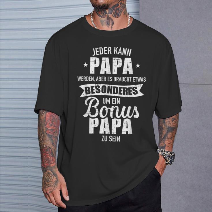 Es Braucht Etwas Special Um Bonus Papa Zu Sein T-Shirt Geschenke für Ihn