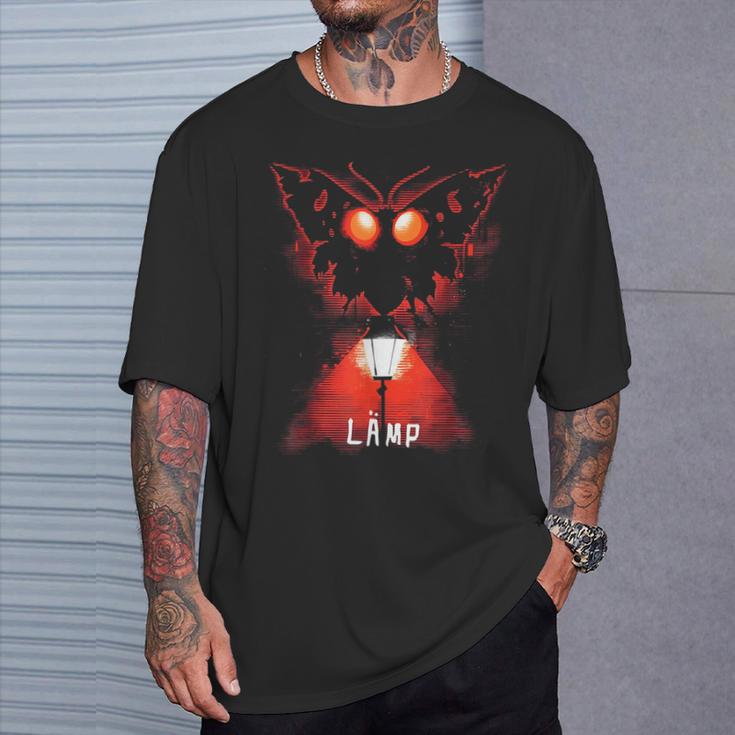 Mothman Moth Lamp Weirdcore Oddly Specific Meme T-Shirt Geschenke für Ihn