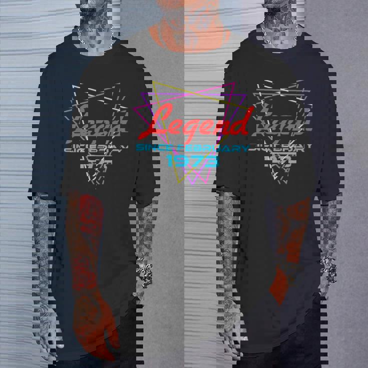 Legend Since February 1973 Camiseta unisex Regalos para él