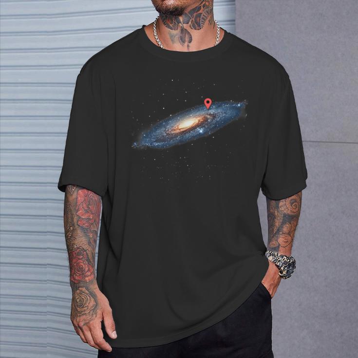 Milky Way Galaxy Universe Location Pin Space Cosmic T-Shirt Geschenke für Ihn