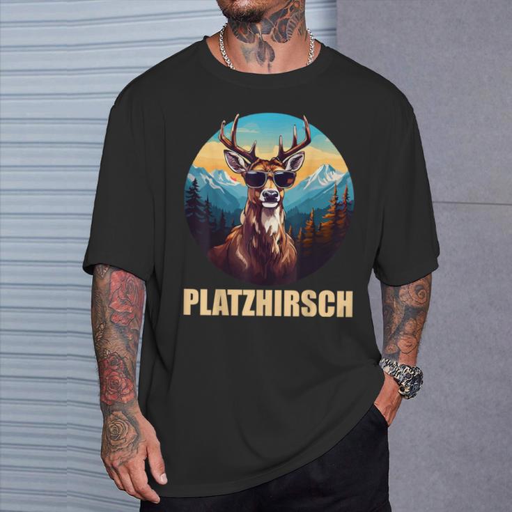 Platzhirsch Beim Wandern Berge T-Shirt Geschenke für Ihn