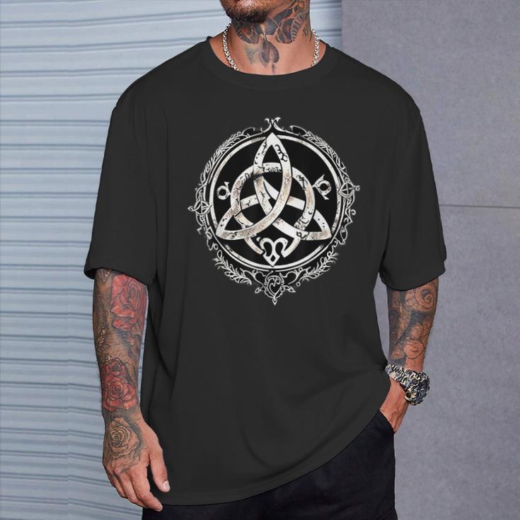 Triskele Triskel Triquetra Celtic Protective Rune T-Shirt Geschenke für Ihn