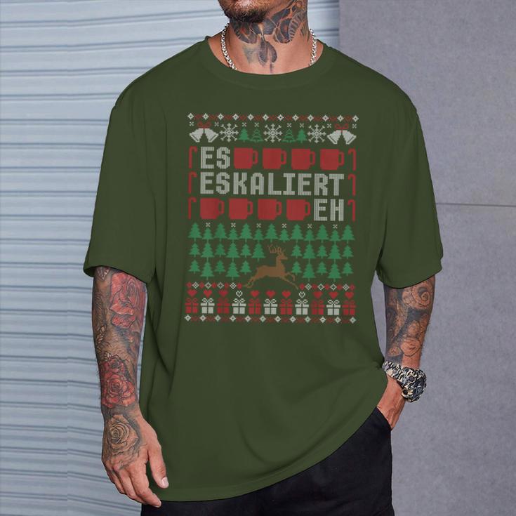 Es Eskaliert Eh Ugly Christmas Sweater Reindeer Christmas T-Shirt Geschenke für Ihn