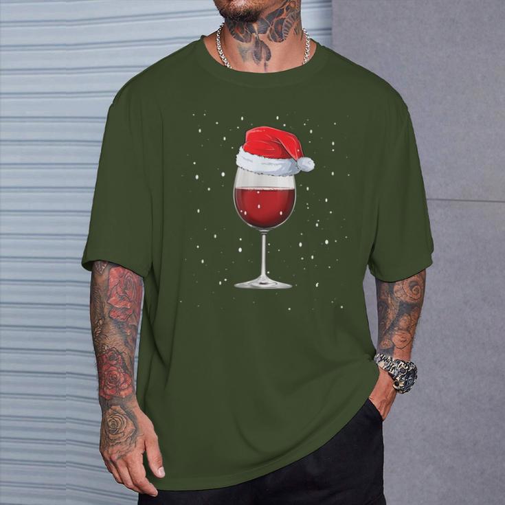 Glass Red Wine With Christmas Hat Wine Christmas T-Shirt Geschenke für Ihn