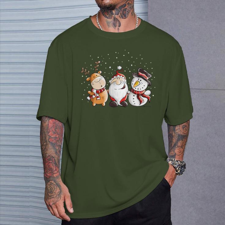 Santa Claus Reindeer And Snowman In The Snow I Christmas T-Shirt Geschenke für Ihn