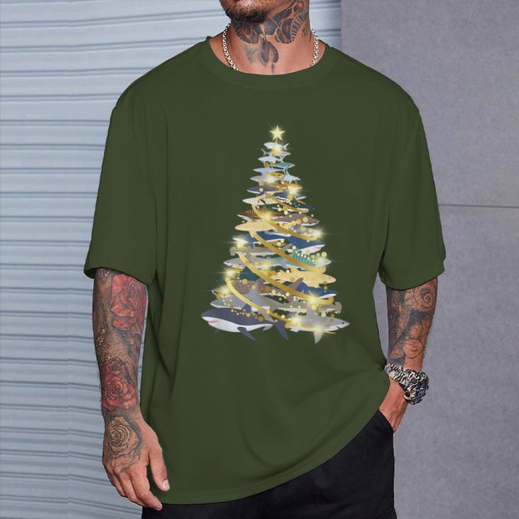 Shark Christmas Tree Xmas Diving T-Shirt Geschenke für Ihn