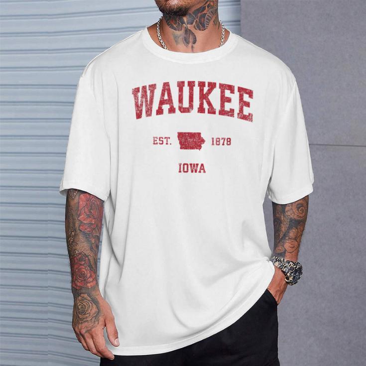 Waukee Iowa Iaintage-Sportdesign Roter Druck T-Shirt Geschenke für Ihn