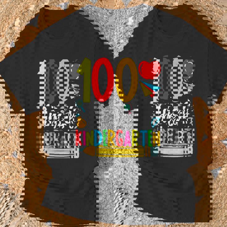 100 Days Of Kindergarten School 100Th Days Of School T-Shirt Gifts for Old Men