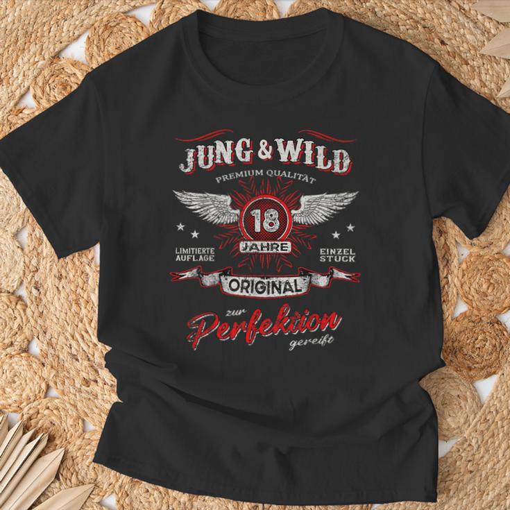 18 Jahre Jung & Wild Zum Perfektion Matured 18Th Birthday T-Shirt Geschenke für alte Männer