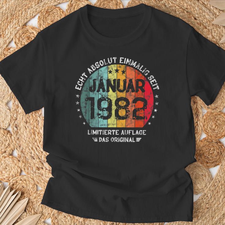 40Th Birthday Absolute Unique Since January 1982 Woman Man T-Shirt Geschenke für alte Männer