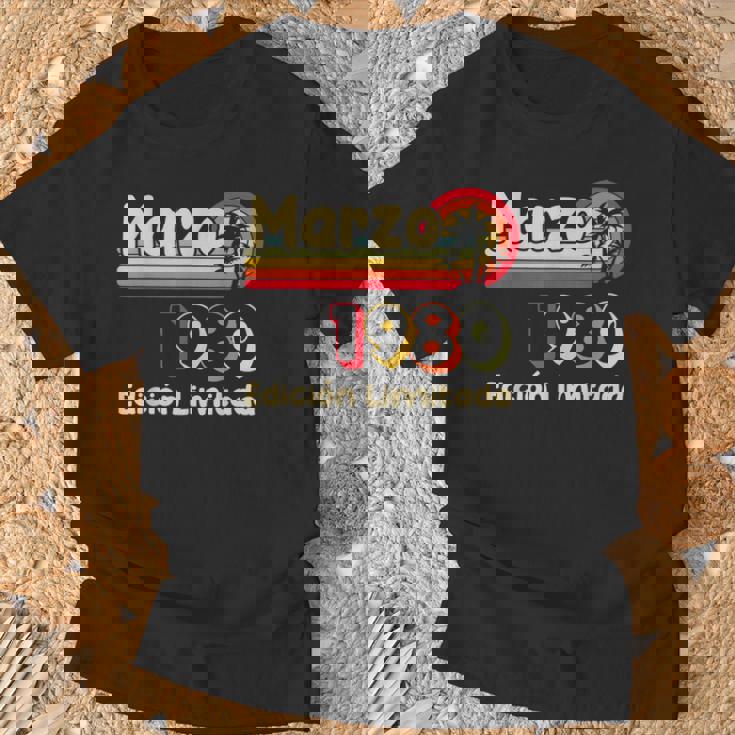 45 Cumpleaños Hombre 45 Años Hecho En 1980 Marzo Camiseta unisex Regalos para ancianos