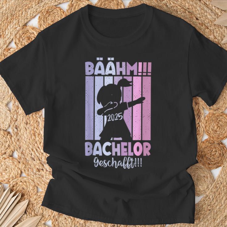 Bachelor Abschluss 2025 T-Shirt Geschenke für alte Männer